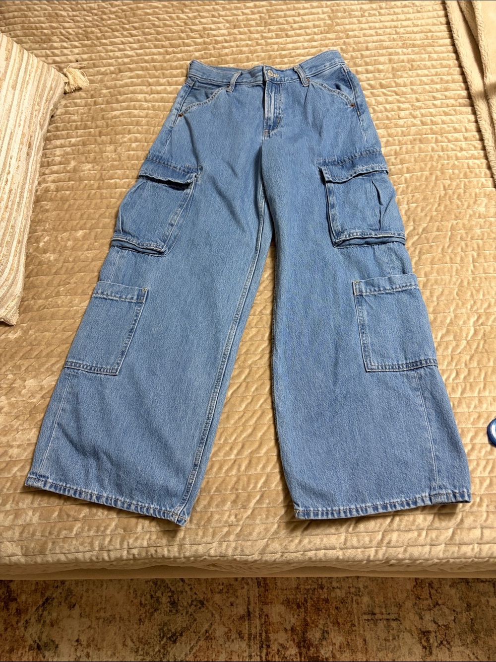 Old navy women’s wide leg cargo jeans